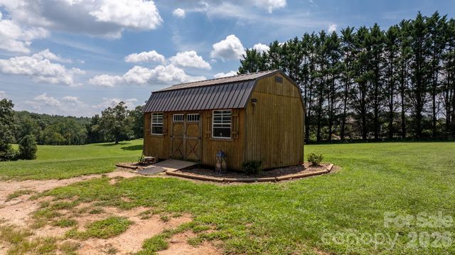 2915 TEXS FISH CAMP Road, Connelly Springs, NC 28612