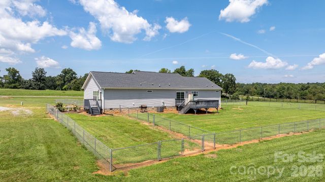 2915 TEXS FISH CAMP Road, Connelly Springs, NC 28612