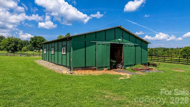2915 TEXS FISH CAMP Road, Connelly Springs, NC 28612
