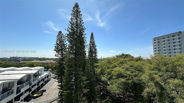 2780 NE 183rd St 701, Aventura, FL 33160