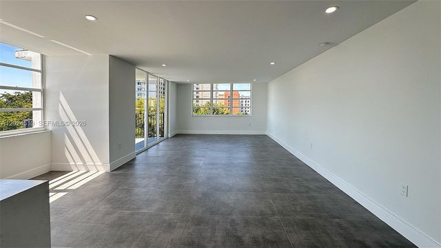 2780 NE 183rd St 701, Aventura, FL 33160