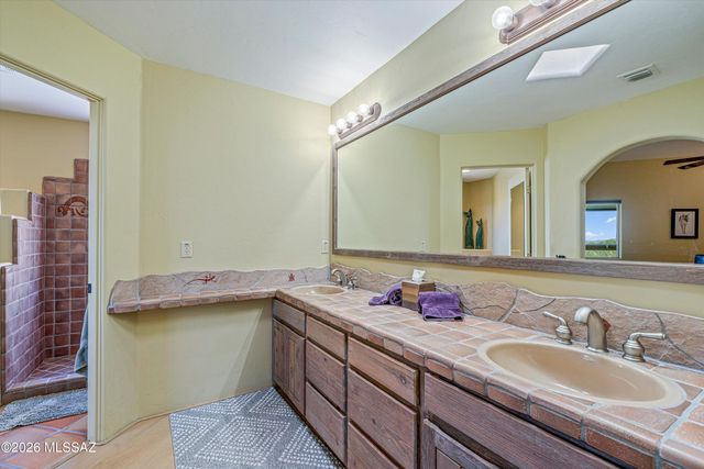 10785 N Rocky Slope Place N, Tucson, AZ 85737
