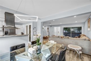 18550 Hatteras 44, Tarzana, CA 91356