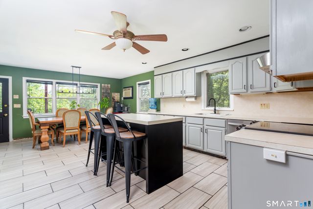 829 Scofieldtown Road, Stamford, CT 06903