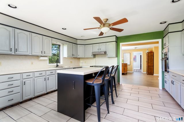 829 Scofieldtown Road, Stamford, CT 06903