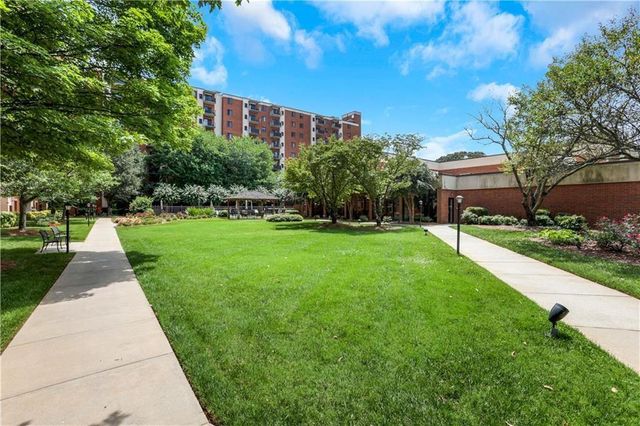 300 Johnson Ferry NE Road B902, Atlanta, GA 30328