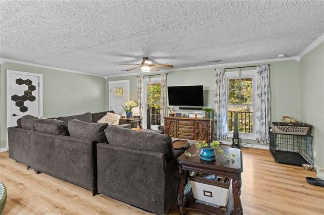 500 MOTLEY Drive, La Fayette, GA 30728