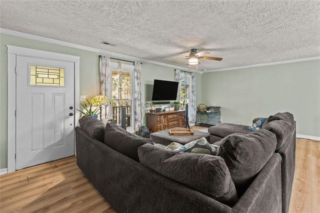 500 MOTLEY Drive, La Fayette, GA 30728