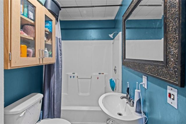 500 MOTLEY Drive, La Fayette, GA 30728