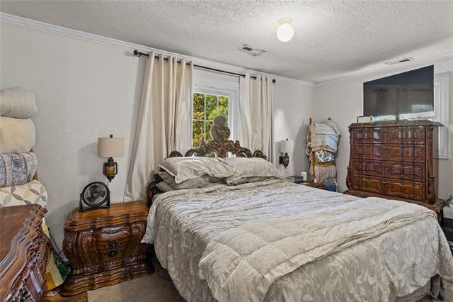 500 MOTLEY Drive, La Fayette, GA 30728