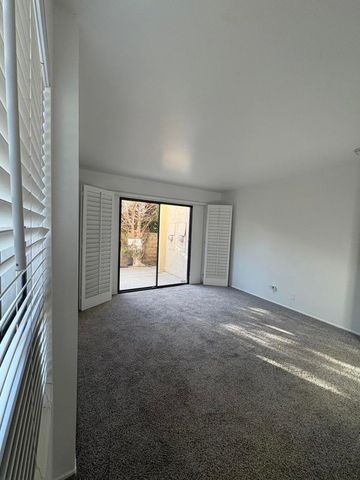 1411 N Sunrise Way 7, Palm Springs, CA 92262