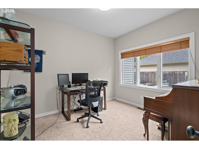 3420 BARRINGTON Dr, West Linn, OR 97068