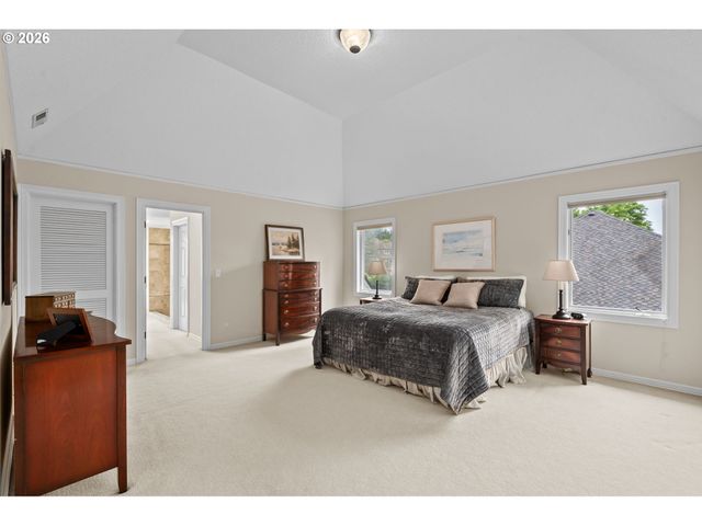 3420 BARRINGTON Dr, West Linn, OR 97068