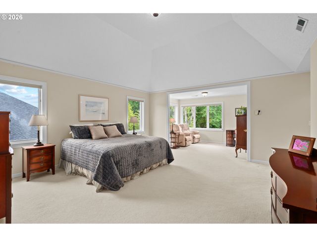 3420 BARRINGTON Dr, West Linn, OR 97068
