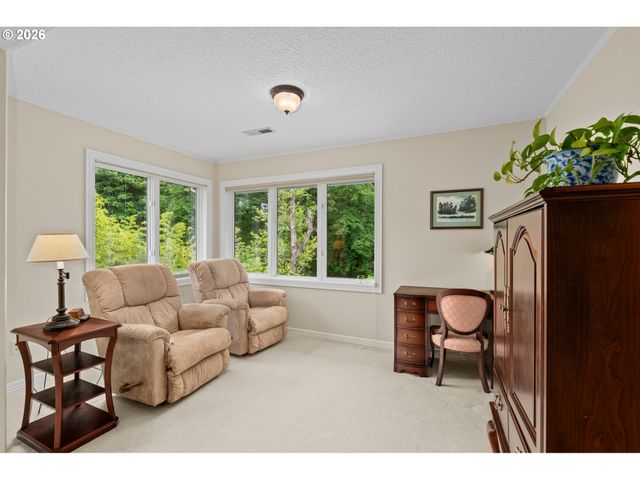 3420 BARRINGTON Dr, West Linn, OR 97068