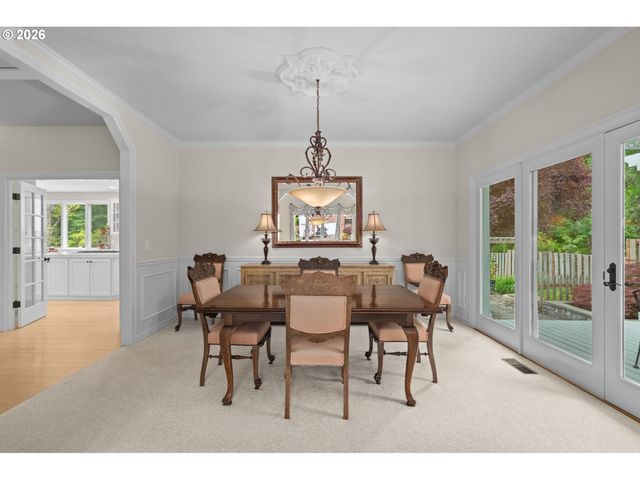 3420 BARRINGTON Dr, West Linn, OR 97068