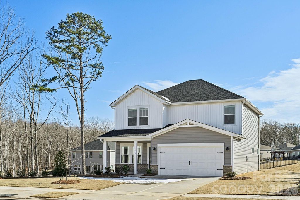 2411 Chartwell Street, Stanley, NC 28164