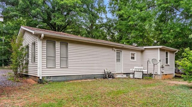 134 Shamu Drive, Reidsville, NC 27320