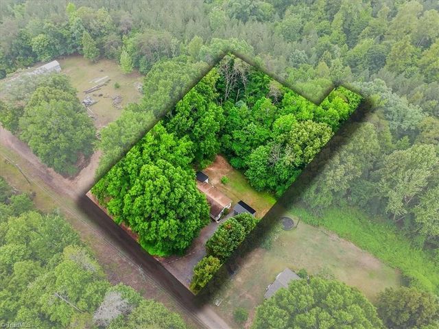 134 Shamu Drive, Reidsville, NC 27320