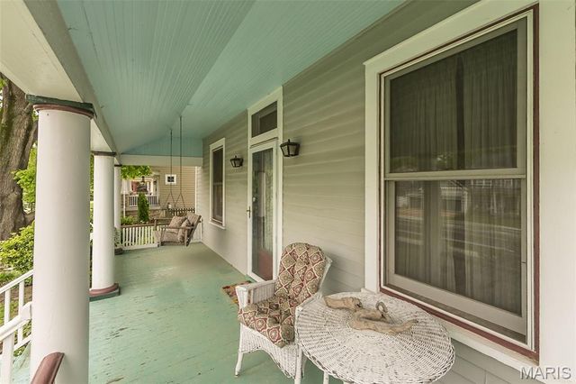 326 W Essex Avenue, Kirkwood, MO 63122