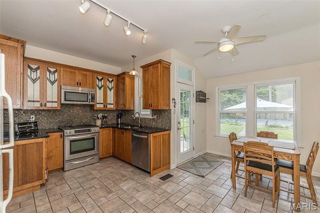 326 W Essex Avenue, Kirkwood, MO 63122