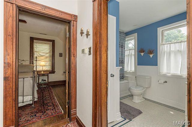326 W Essex Avenue, Kirkwood, MO 63122