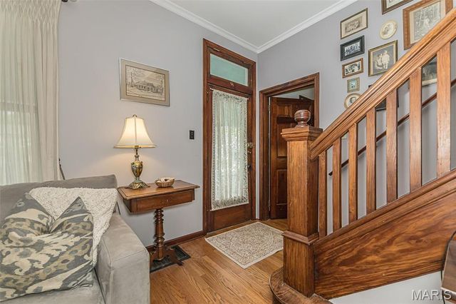 326 W Essex Avenue, Kirkwood, MO 63122