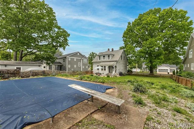 326 W Essex Avenue, Kirkwood, MO 63122