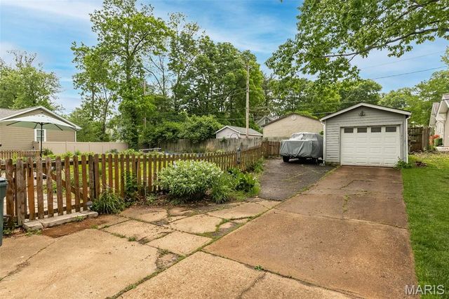 326 W Essex Avenue, Kirkwood, MO 63122