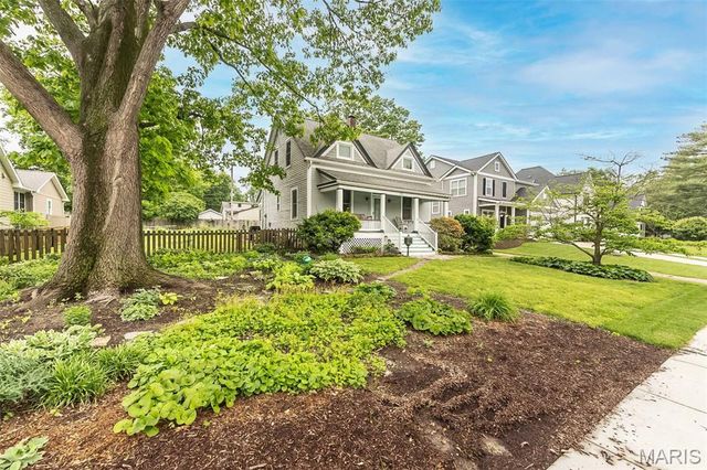 326 W Essex Avenue, Kirkwood, MO 63122