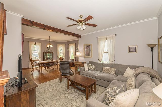 326 W Essex Avenue, Kirkwood, MO 63122