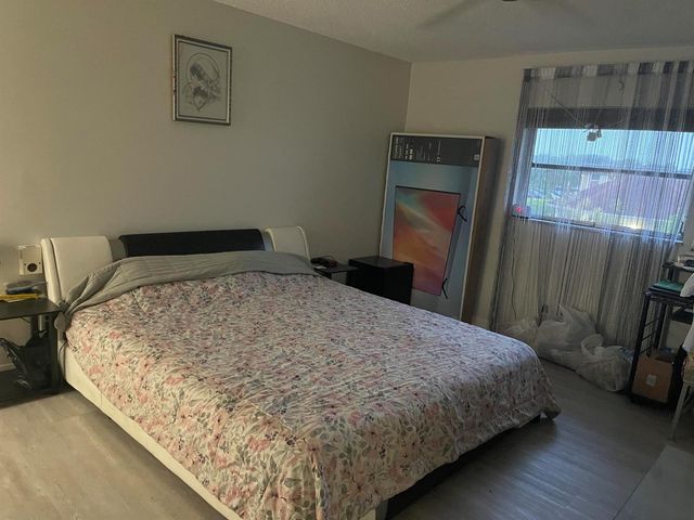 22735 SW 66th Avenue, Boca Raton, FL 33428