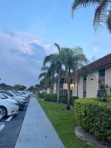 22735 SW 66th Avenue, Boca Raton, FL 33428