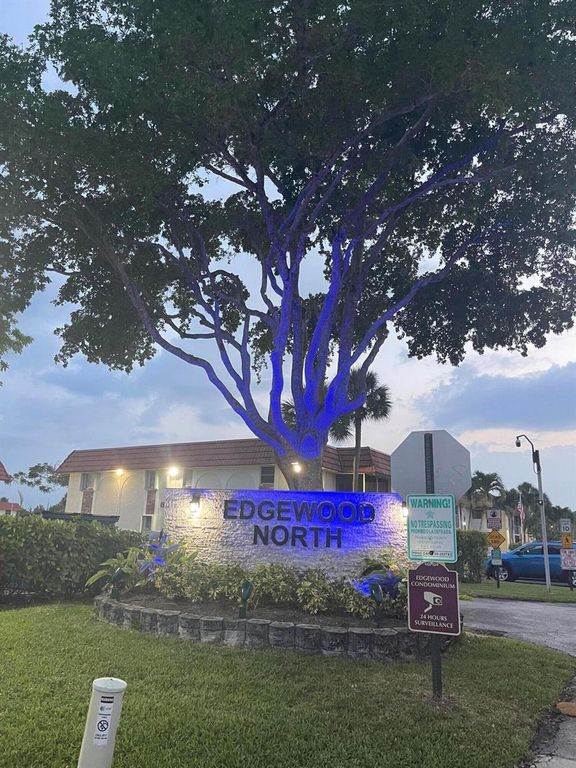 22735 SW 66th Avenue, Boca Raton, FL 33428