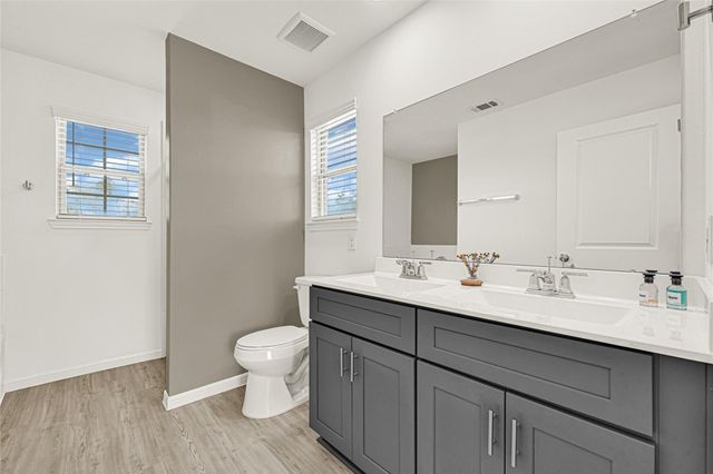 318 Maple Bark Trail, Conroe, TX 77378