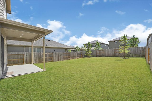 318 Maple Bark Trail, Conroe, TX 77378