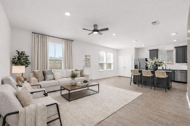 318 Maple Bark Trail, Conroe, TX 77378