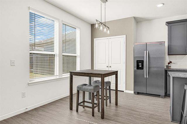 318 Maple Bark Trail, Conroe, TX 77378