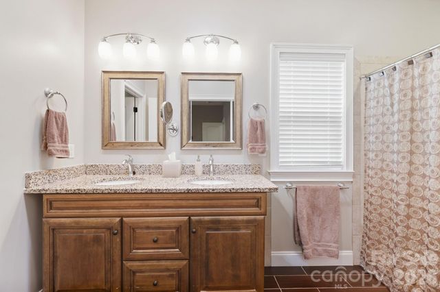 26 Asher Lane, Arden, NC 28704