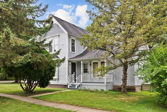 198 E. Jefferson Street, Hampshire, IL 60140