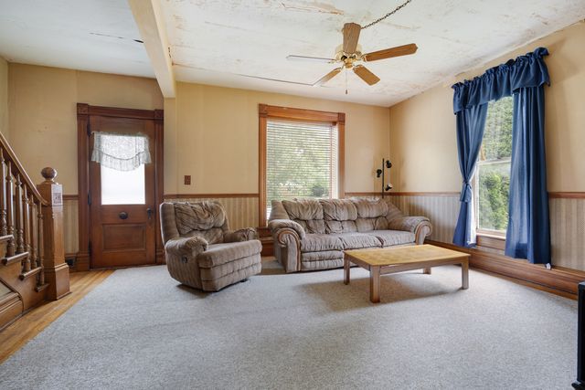 198 E. Jefferson Street, Hampshire, IL 60140