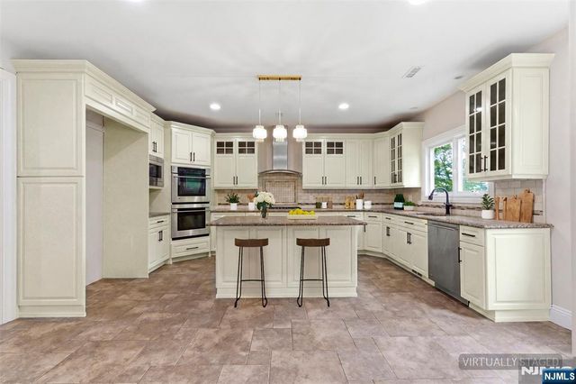 767 Orangeburgh Road, River Vale, NJ 07675