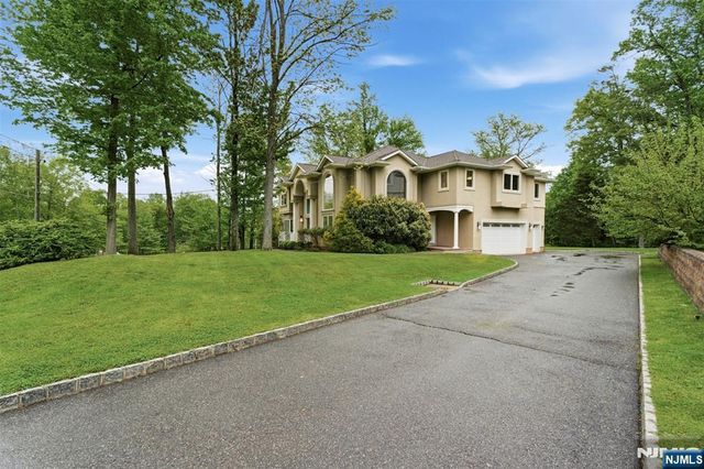 767 Orangeburgh Road, River Vale, NJ 07675