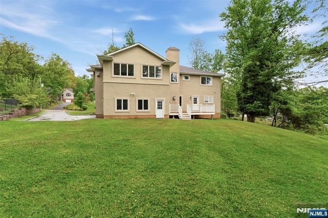 767 Orangeburgh Road, River Vale, NJ 07675