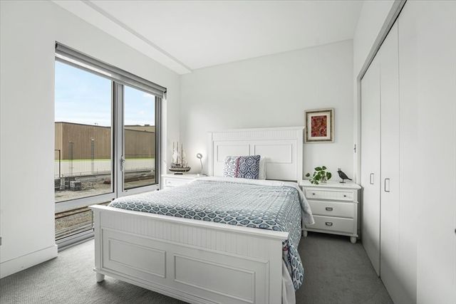 9 Medford St 201, Somerville, MA 02143