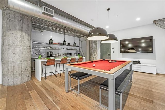9 Medford St 201, Somerville, MA 02143