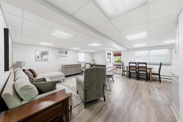 504 Staples Street, Farmingdale, NY 11735