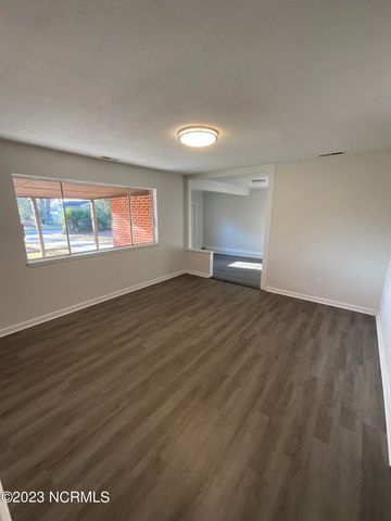 505 Ramsey Court, Jacksonville, NC 28540