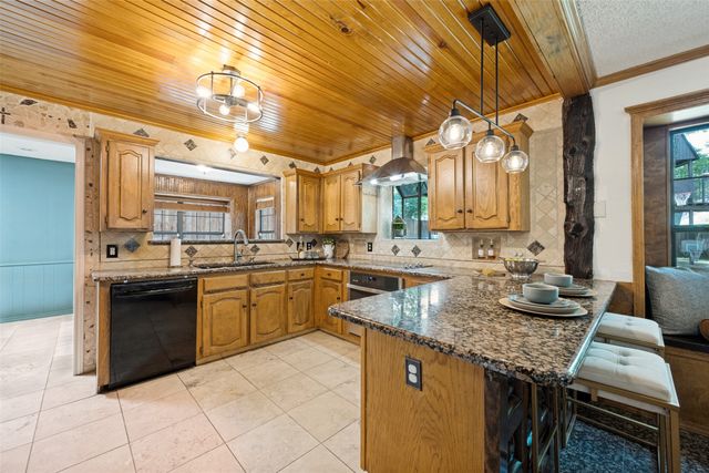 7809 Miracle Lane, North Richland Hills, TX 76182