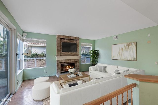 2211 Pebble Beach Trail, Oxnard, CA 93036